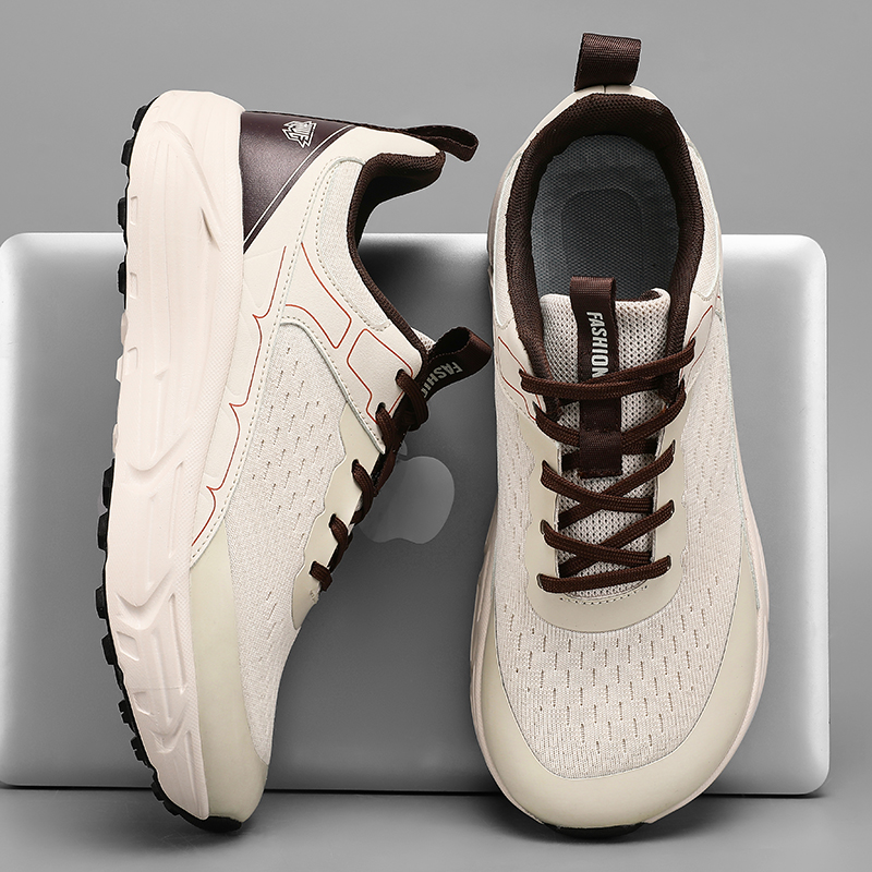 Wide Box Toe Sneakers Platform - Sneaker Case のレビューと価格