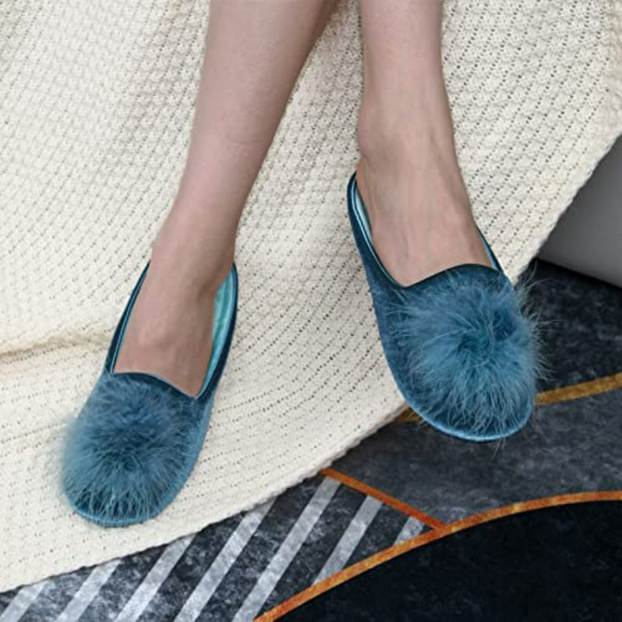 GRITHEIM Women's Fuzzy Pom Pom - Insole Memory Foam のレビューと価格