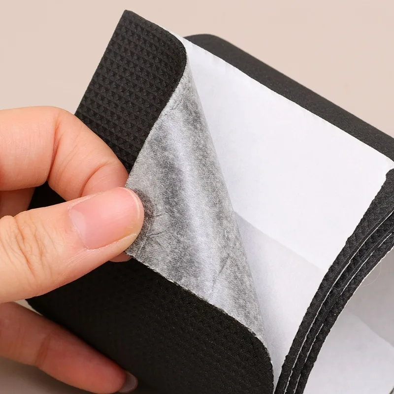 Sole Silent Anti Slip Sticker  - Sneaker Shoe Care Kit のレビューと価格
